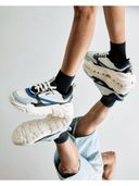 White color option, Currently selected