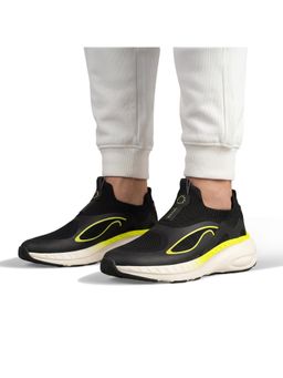 Neeman's - Black Novra Slip On Sneakers for Men