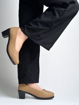 Shoetopia - Girls Beige Perforated Pump Heels