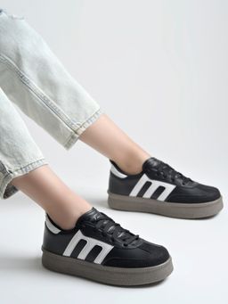 Shoetopia - Girls Black Dual-Tone Contrast Stripe Sneakers