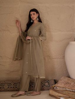 AVANSHEE - Womens Beige Embroidered Silk Blend Kurta with Pant & Dupatta