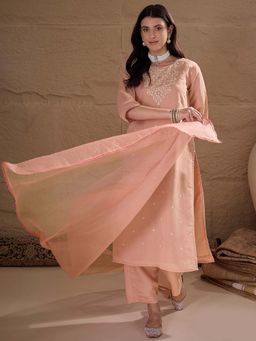 AVANSHEE - Embroidered Silk Blend Peach Kurta with Pant & Dupatta