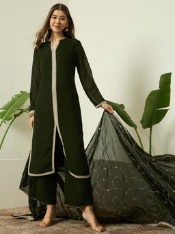 AVANSHEE - Dark Green Georgette Kurta with Pant & Dupatta