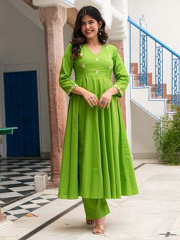 Urbanstree - Mahika Kurta with Pant
