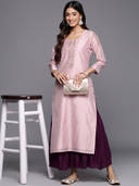 Pink color option, Currently selected