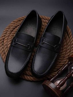 La Botte - Men Black Solid Casual Loafers