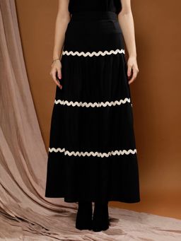 AAREIN - Black Spiral Lace Skirt