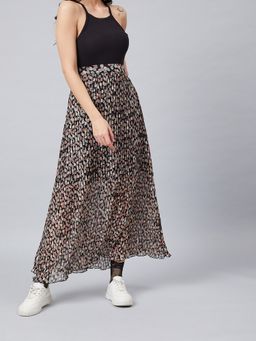 AAREIN - Black Pleated Maxi Skirt