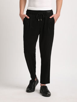 The Bear House - Men Black Solid Relaxed Fit Trouser