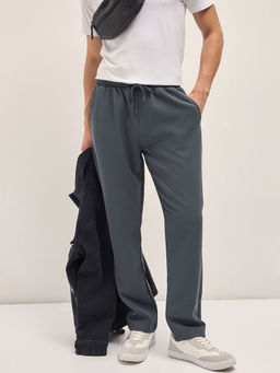 The Bear House - Men's Grey Solid Mid Rise Pleated Korean Trouser