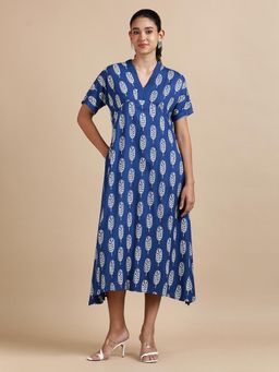 Black & Blah Blah - Relaxed Fit Floral Printed A-Line Midi Dress Blue