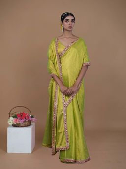 Huts and Looms - Green Solid Saree