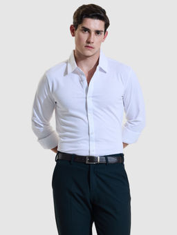 Snitch - Men White Solid Formal Shirt