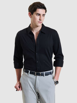 Snitch - Men Black Solid Formal Shirt