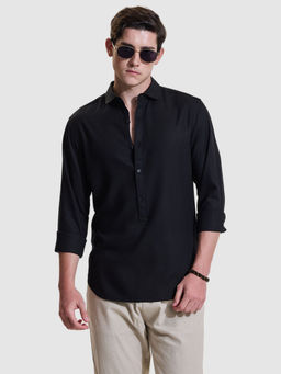 Snitch - Men Black Solid Casual Shirt