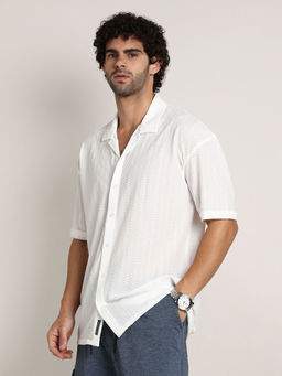 Campus Sutra - Men White Solid Casual Shirt