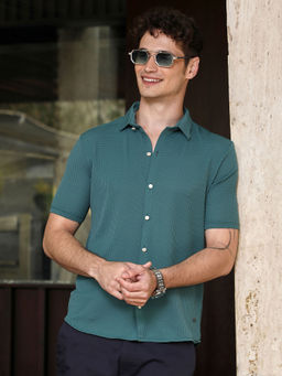 Campus Sutra - Men Teal Solid Casual Shirt