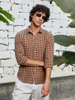 Campus Sutra - Men Brown Checks Casual Shirt