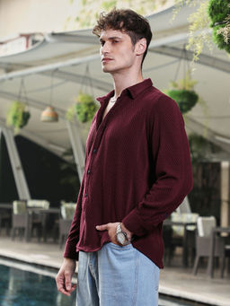 Campus Sutra - Men Maroon Solid Casual Shirt