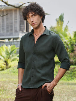 Campus Sutra - Men Green Solid Casual Shirt