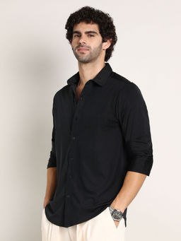 Campus Sutra - Men Black Solid Casual Shirt