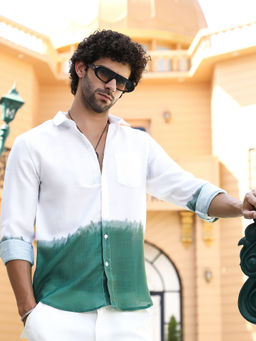 Campus Sutra - Men Green Colorblock Casual Shirt