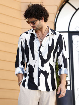 Campus Sutra - Men White Printed Casual Shirt