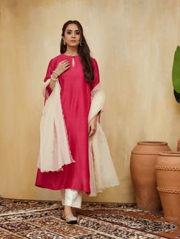 Mushio - Pink Hand Embellished Chanderi Aisha Kurta with Pant and Dupatta (Set of 3)