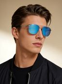 Blue color option, Currently selected