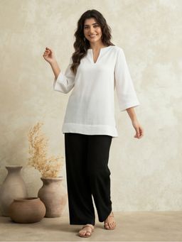 Jaipur Kurti - White Solid Cotton Blend V-Neck Kurti
