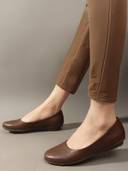 Brown color option