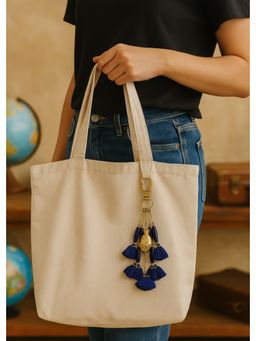 Strutt - Beach Catch Fish Travel Bag Charm (Medium)