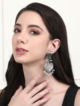 Auraa Trends - Elegant Oxidised Green and White Pearls Earrings For women