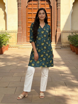 Rangita - Women Green Printed Kurta