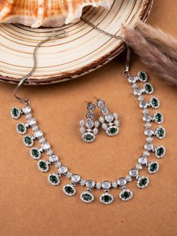 STILEADDA - Trendy Green Ad Necklace Set