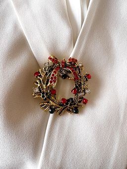 AMOSSH - Christmas Bow Leaf Brooch