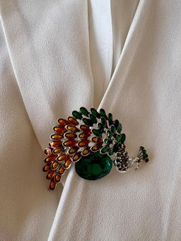 AMOSSH - Peacock Studded Brooch
