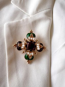 AMOSSH - Vintage Clover Studded Brooch