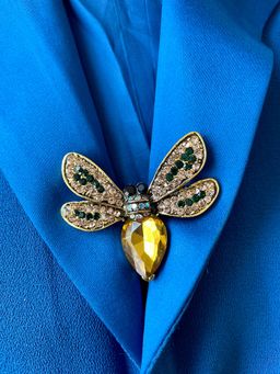 AMOSSH - Winged Bee Studded Brooch