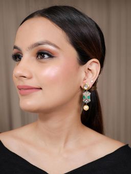 Kraft Smiths - Metallic Stud Earrings