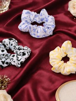 Accessher - Daisy Print Fabric Scrunchies Stretchy Non-Slip Hair Ties (Pack Of 3)