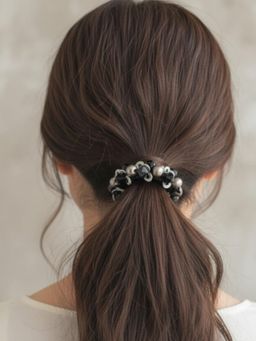 Accessher - Black Pearl Beaded Scrunchie Black