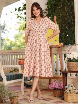 Janasya - Women's Peach Pure Cotton Floral Printed Tiered Dress