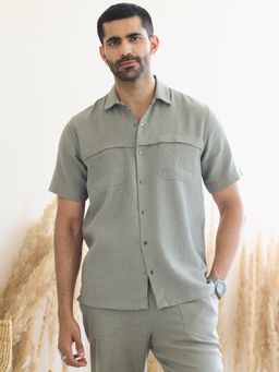 MR BUTTON - Green Men Solid Collar Neck Casual Shirt