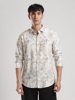 MR BUTTON - Men Slim Fit Opaque Printed Casual Shirt