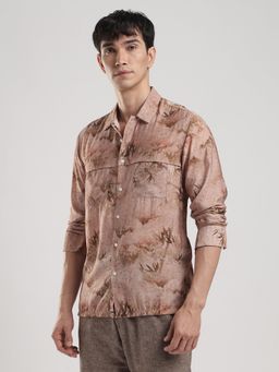 MR BUTTON - Men Slim Fit Floral Opaque Printed Casual Shirt