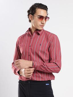 MR BUTTON - Men Red Slim Fit Striped Casual Shirt