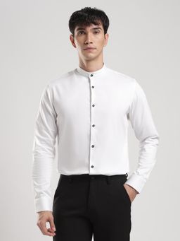 MR BUTTON - Men White Relaxed Opaque Casual Shirt