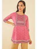 Coral color option, Sold out, Currently selected