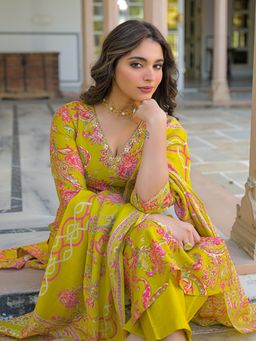 Vaamsi - Women Yellow Viscose Rayon Embroidered Straight Kurta With Pant & Dupatta
